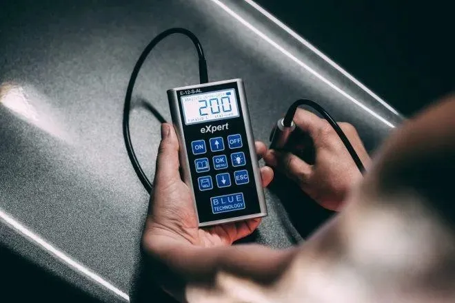 miernik-lakieru-e-12-s-al-stan-nowy-pamiec-pomiarow-tak