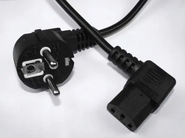 kabel-zasilajacy-komputerowy-katowy-3m