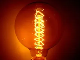 zarowka-weglowa-selred-g125-s28-60w-e27