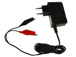 ladowarka-prostownik-do-akumulatorow-6v-07a-led