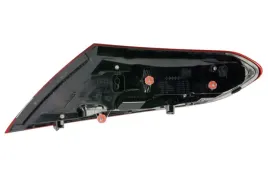 lampa-zespolonych-swiatel-tylnych