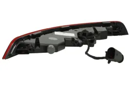lampa-zespolonych-swiatel-tylnych