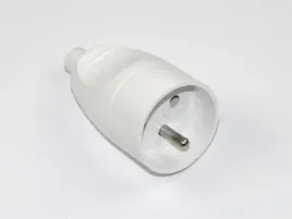 gniazdo-zasilajace-230v-na-kabel-z-uziemieniem-bia