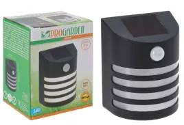 lampa-solarna-z-czujnikiem-ruchu-12x15cm-energooszczedne-oswietlenie