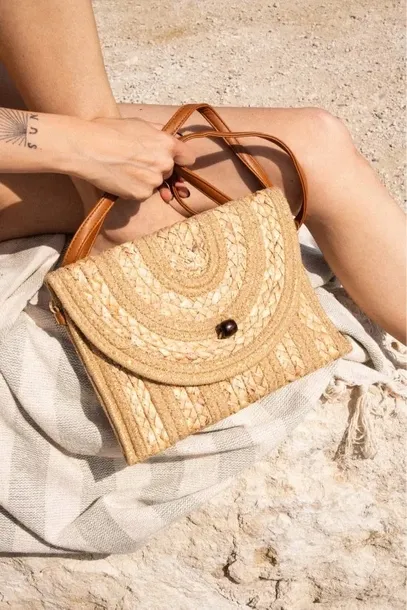 torebka-devi-jasny-bezowy-tr24184-material-dominujacy-sloma