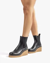 unisa-chelsea-boot-with-a-rubber-sole-r38