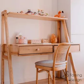 biurko-136x138-cm-z-litego-drewna-shelf-z-polka-i-szufladami-kolor-debowy