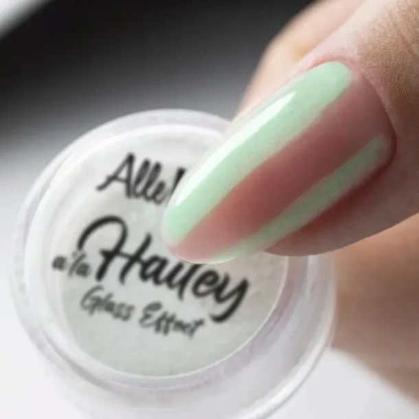 pylek-do-manicure-hailey-effect-02-kod-producenta-pylek-brokat-drobinki-efekt-tafli-hailey