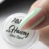 pylek-do-manicure-hailey-effect-02-kod-producenta-pylek-brokat-drobinki-efekt-tafli-hailey