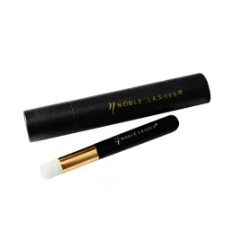 czarny-pedzel-do-oczyszczania-rzes-z-etui-noble-lashes