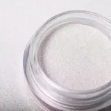 pylek-do-manicure-mystique-effect-1
