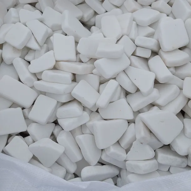 kamien-bialy-thasos-plaski-3-5cm-do-malowania-20kg-marka-manstone