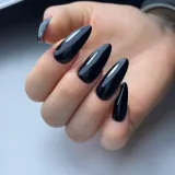 lakier-hybrydowy-boska-nails-black-hell-wlasciwosci-kryjace