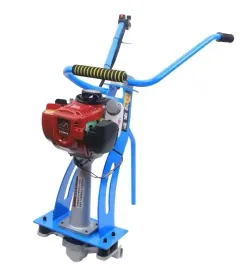 maszyna-wibracyjna-do-betonu-358cm-4-suw-900w-zageszczarka