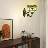 lampa-scienna-z-abazurem-witrazowym-liczba-punktow-swiatla-1