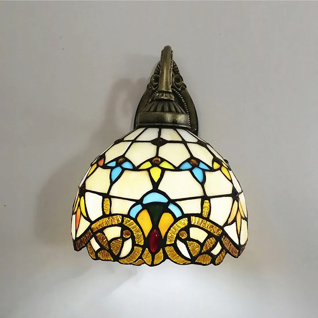 lampa-scienna-z-abazurem-witrazowym