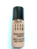 bobbi-brown-luminous-moisturizing-foundation-4