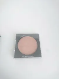 chanel-poudre-lumiere-puder-rozswietlajacy-30-rosy-gold