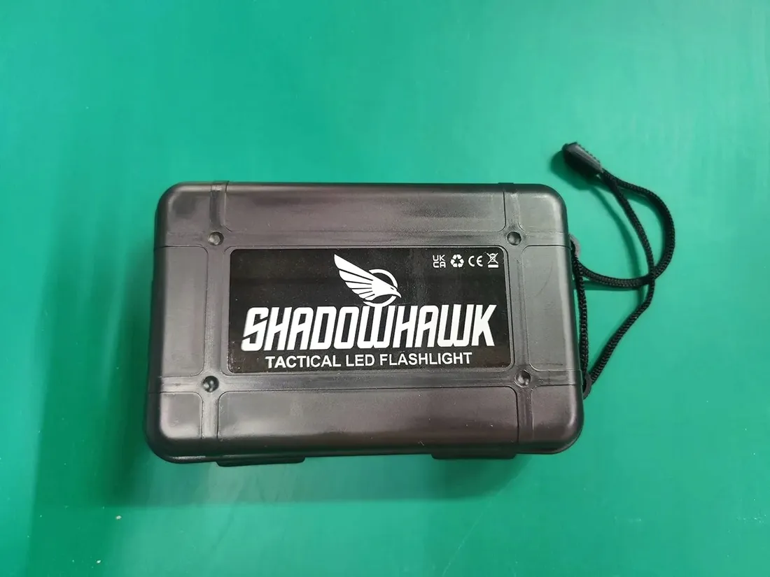 latarka-klasyczna-shadowhawk-20002-lm-led