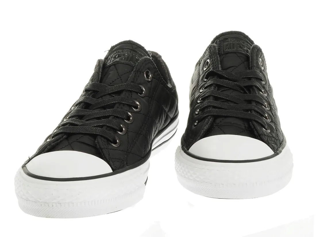 converse-149550-black-37