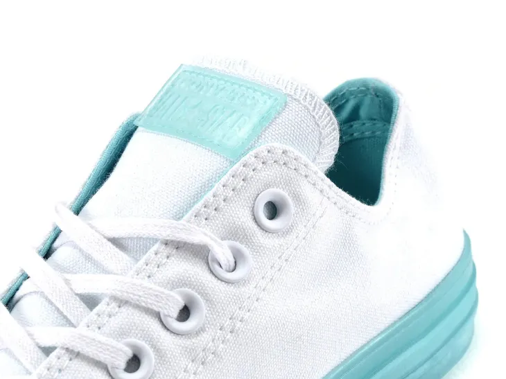 converse-560646-white-bleached-aqua-38-wysokosc-niskie