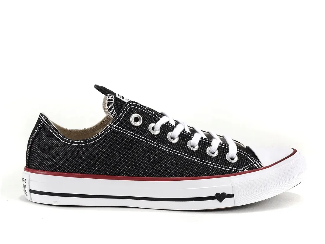 converse-163309-black-white-40