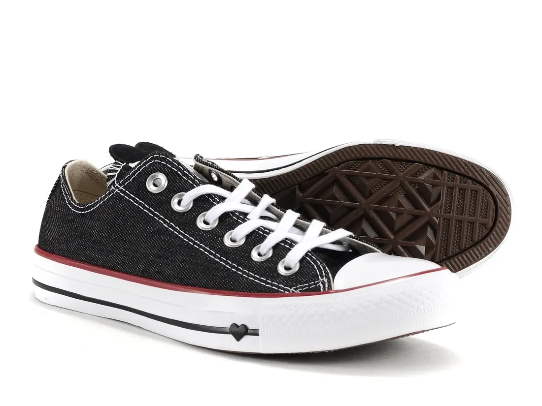 converse-163309-black-white-40
