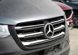 listwy-atrapy-przedniej-mercedes-sprinter-w907-18