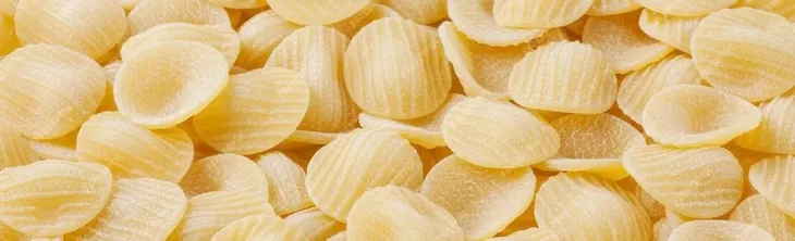 makaron-orecchiette-divella-500g-karton-produkt-nie-zawiera-antyzbrylaczy-barwnikow-cholesterolu-cukru-drozdzy-gmo-jajek-konserwantow-laktozy-nabialu-oleju-palmowego-orzechow-pestek-tluszczy-trans-utwardzanych