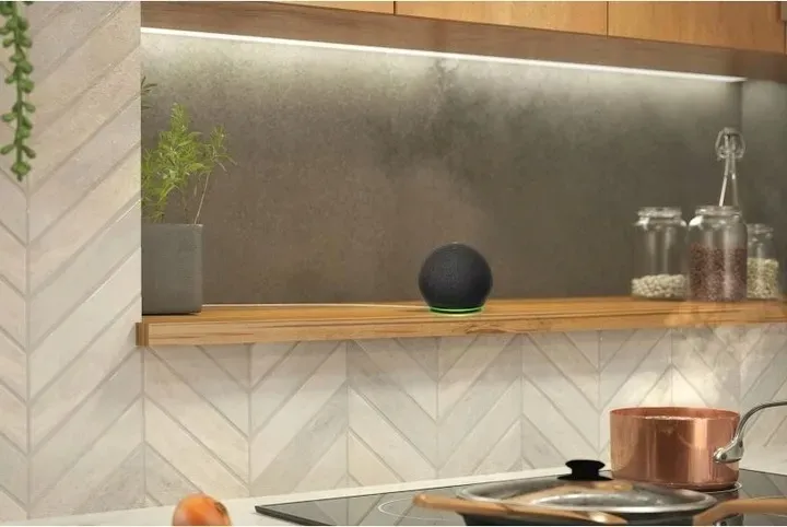 glosnik-inteligentny-amazon-echo-dot-5-charcoal-model-echo-dot-5