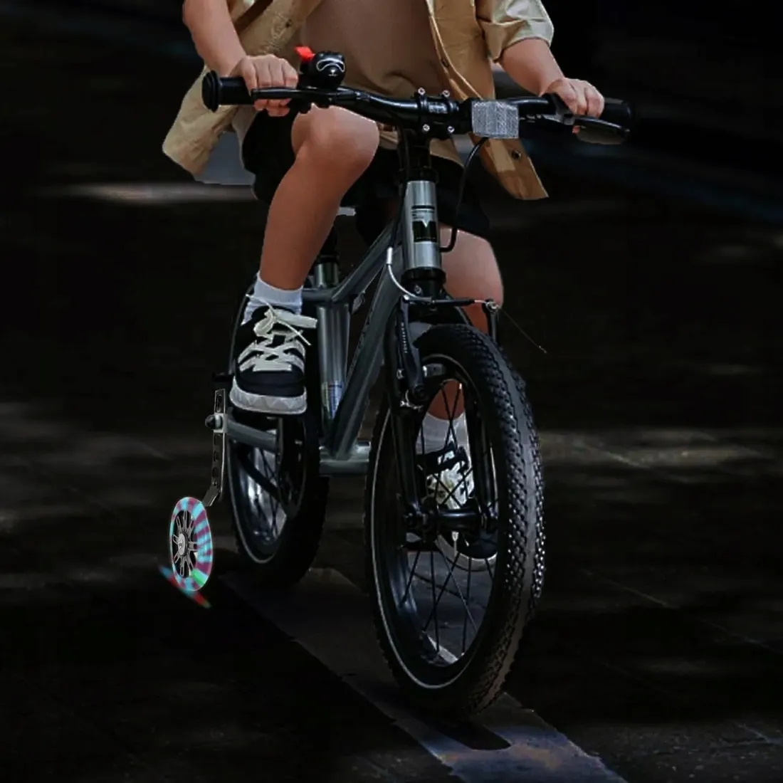 kolka-boczne-do-roweru-dzieciecego-kola-podporowe-do-rowerku-swiecace-led