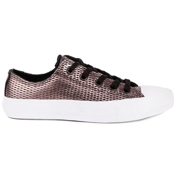converse-555799-black-white-37-wzor-dominujacy-bez-wzoru
