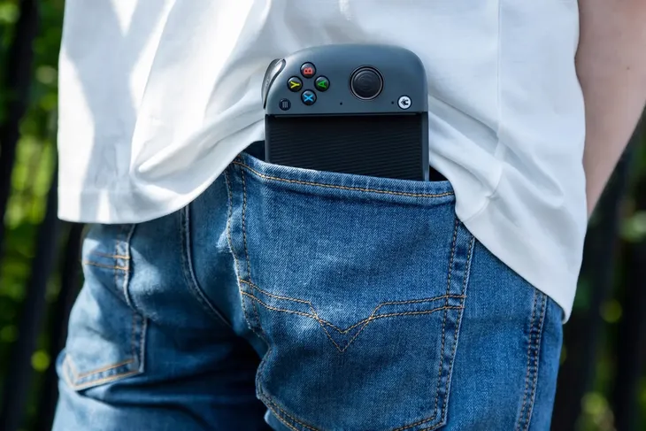 nacon-xbox-series-pad-przewodowy-compact-pro-tryb-pracy-analogowy-cyfrowy