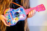 reig-2617-baby-shark-mala-gitara-certyfikaty-opinie-atesty-ce-en-71