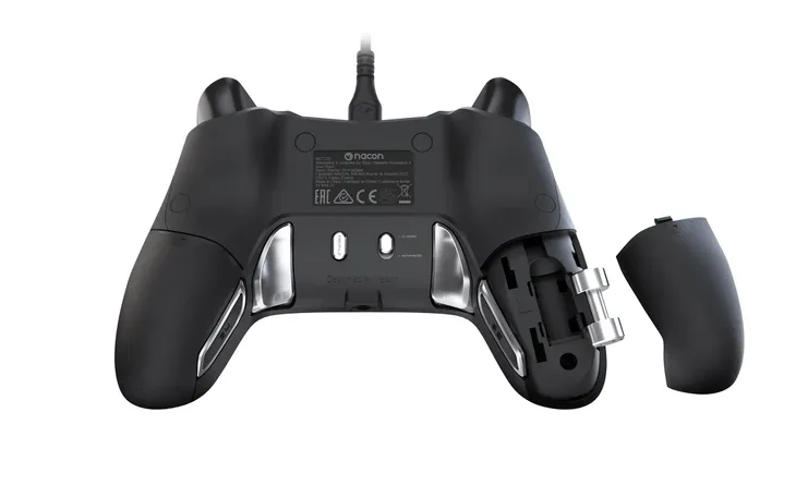 nacon-revolution-x-pro-controller-xbox-xors-xboxone-kompatybilne-platformy-pc-xbox-one-xbox-series