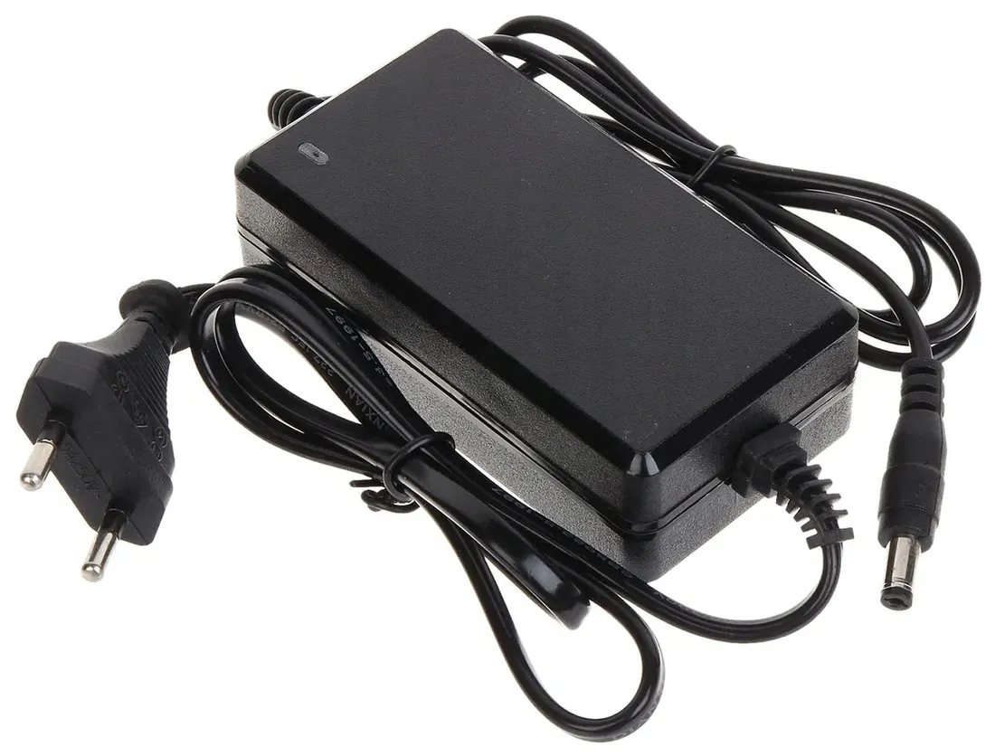 zasilacz-12v-2a-5-5-p100-stan-nowy