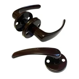 klamka-drzwiowa-seger-krotka-czarna-pokojowa