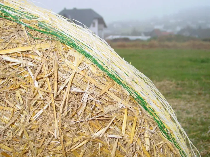 siatka-rolnicza-do-slomy-siana-123x2000-rubanet-dlugosc-200000-cm