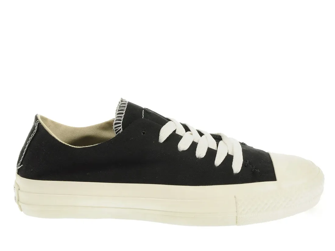 converse-147056-black-445