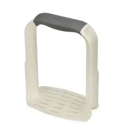 joseph-joseph-tluczek-do-warzyw-bialy-easy-mash