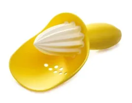 joseph-joseph-wyciskacz-do-cytrusow-zolty