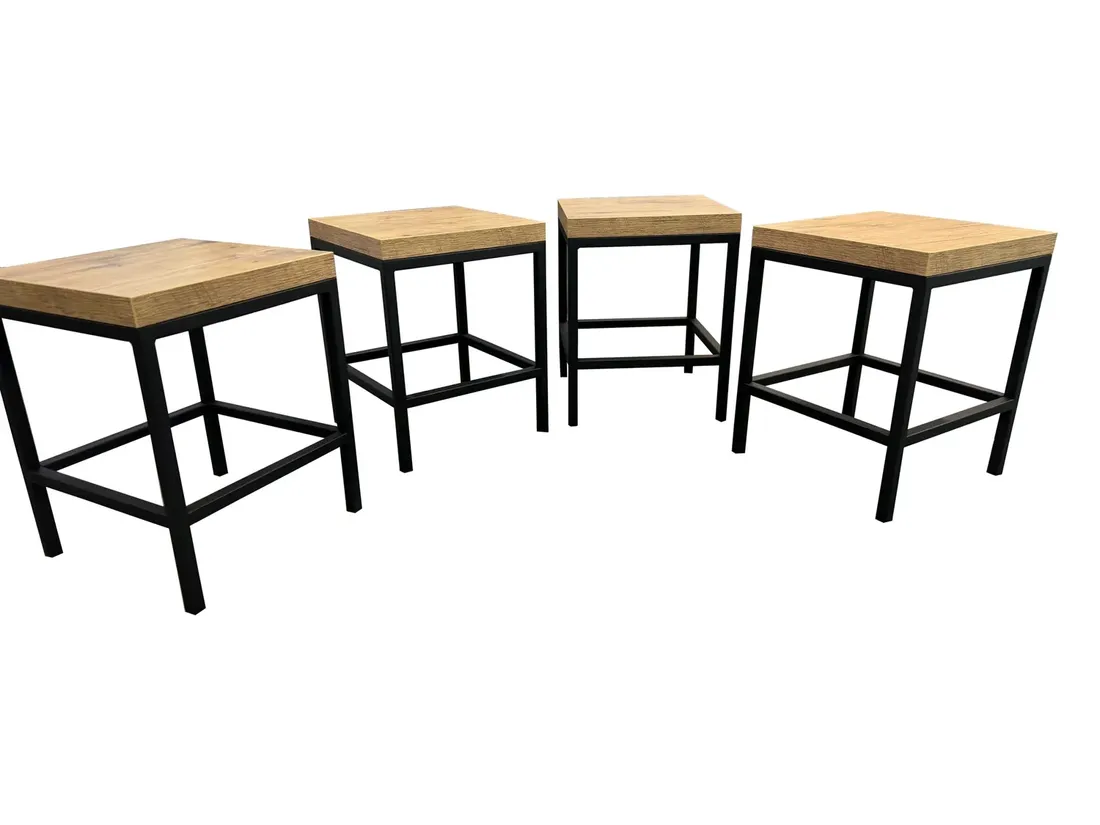 solidny-stolek-taboret-metalowy