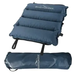 dmuchana-poduszka-kempingowa-adventuridge-niebieska-torba