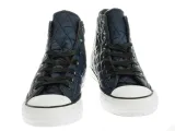 converse-149453-nighttime-37-marka-converse