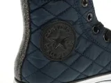 converse-149453-nighttime-37-wysokosc-wysokie