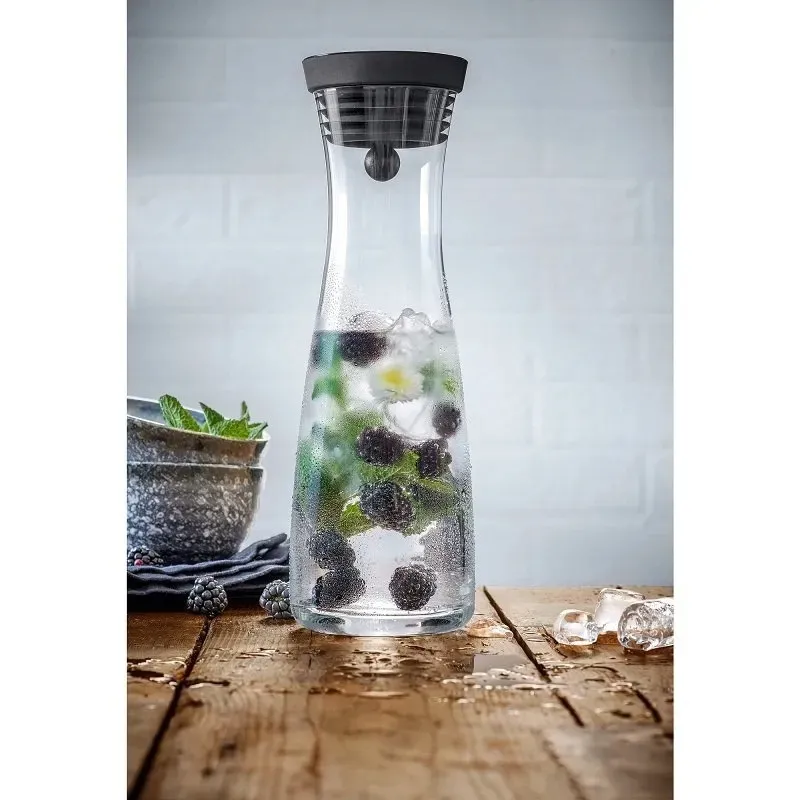 wmf-karafka-do-wody-1-l-czarna-basic