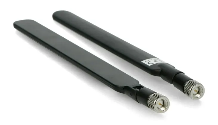ak115a-2-x-antena-router-lte-sma-kod-producenta-ak115a-stan-nowy
