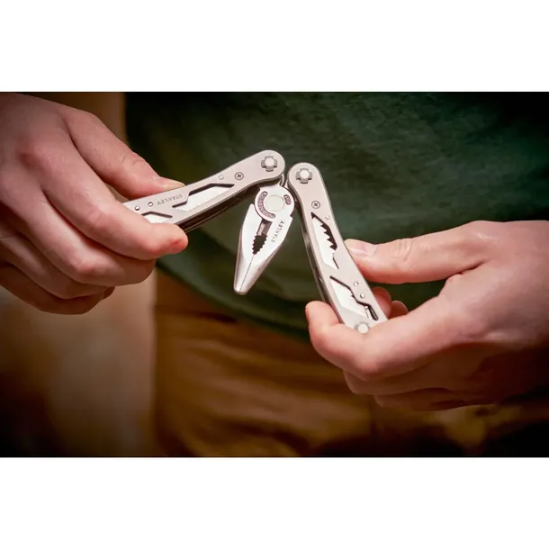 multitool-stanley-12-w-1-dlugosc-po-zlozeniu-16-5-cm