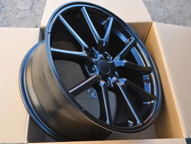 felgi-18-5x1143-do-tesla-model-3-kolor-czarny