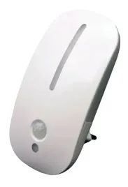 tracon-lampka-nocna-wtykowa-z-czujnikiem-zmierzchu-09w-15lm-pir-cds-3m-nls